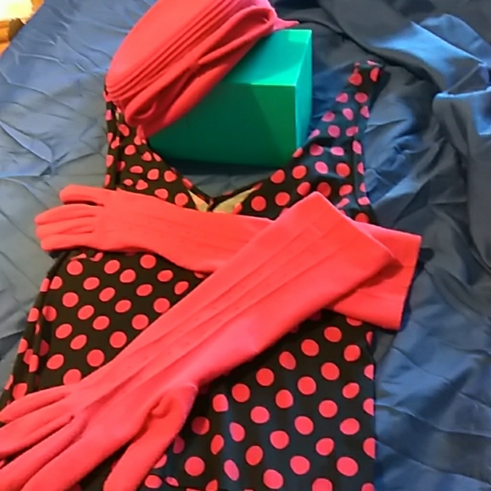 Red hat and gloves